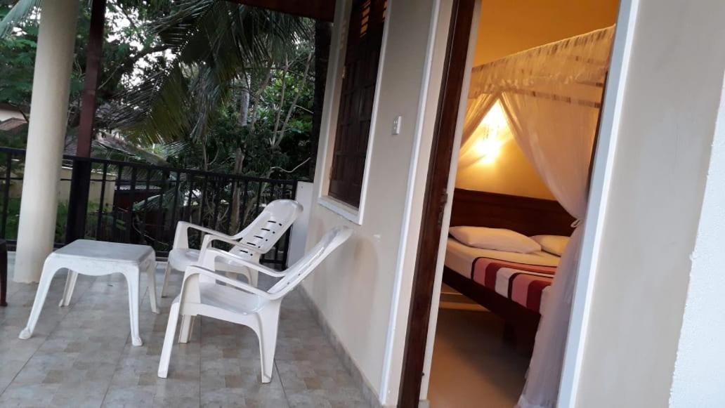 Blue Point Rest Hotel Tangalle Ngoại thất bức ảnh